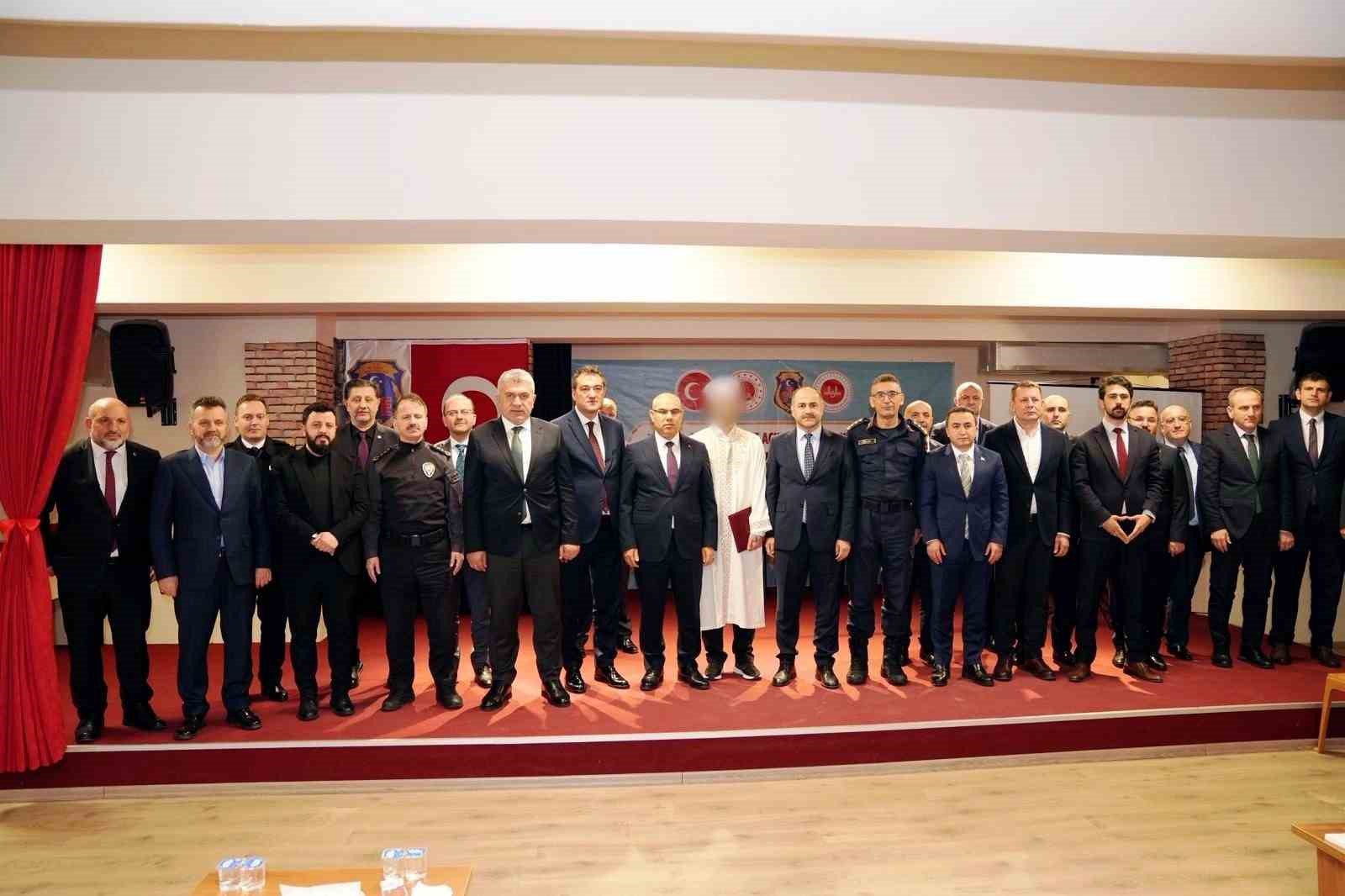 cezaevinde-4-hukumlu-hafiz-oldu