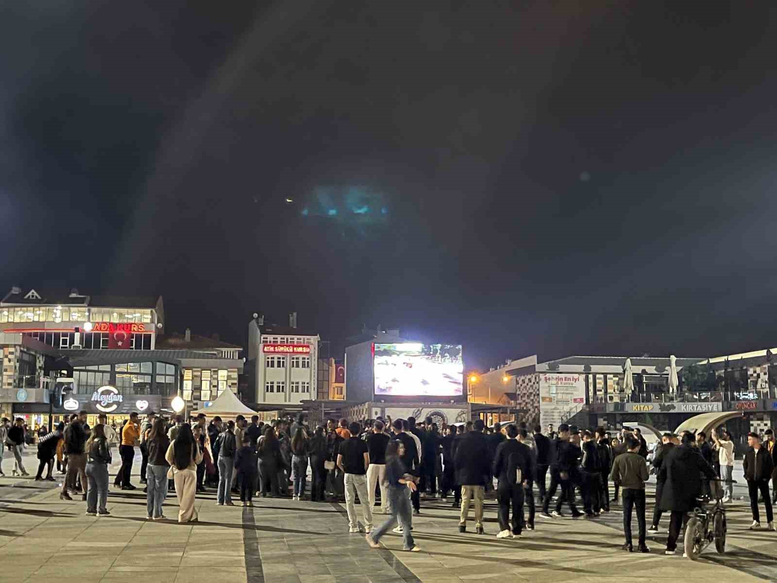 Taraftarların Coşkulu Anları