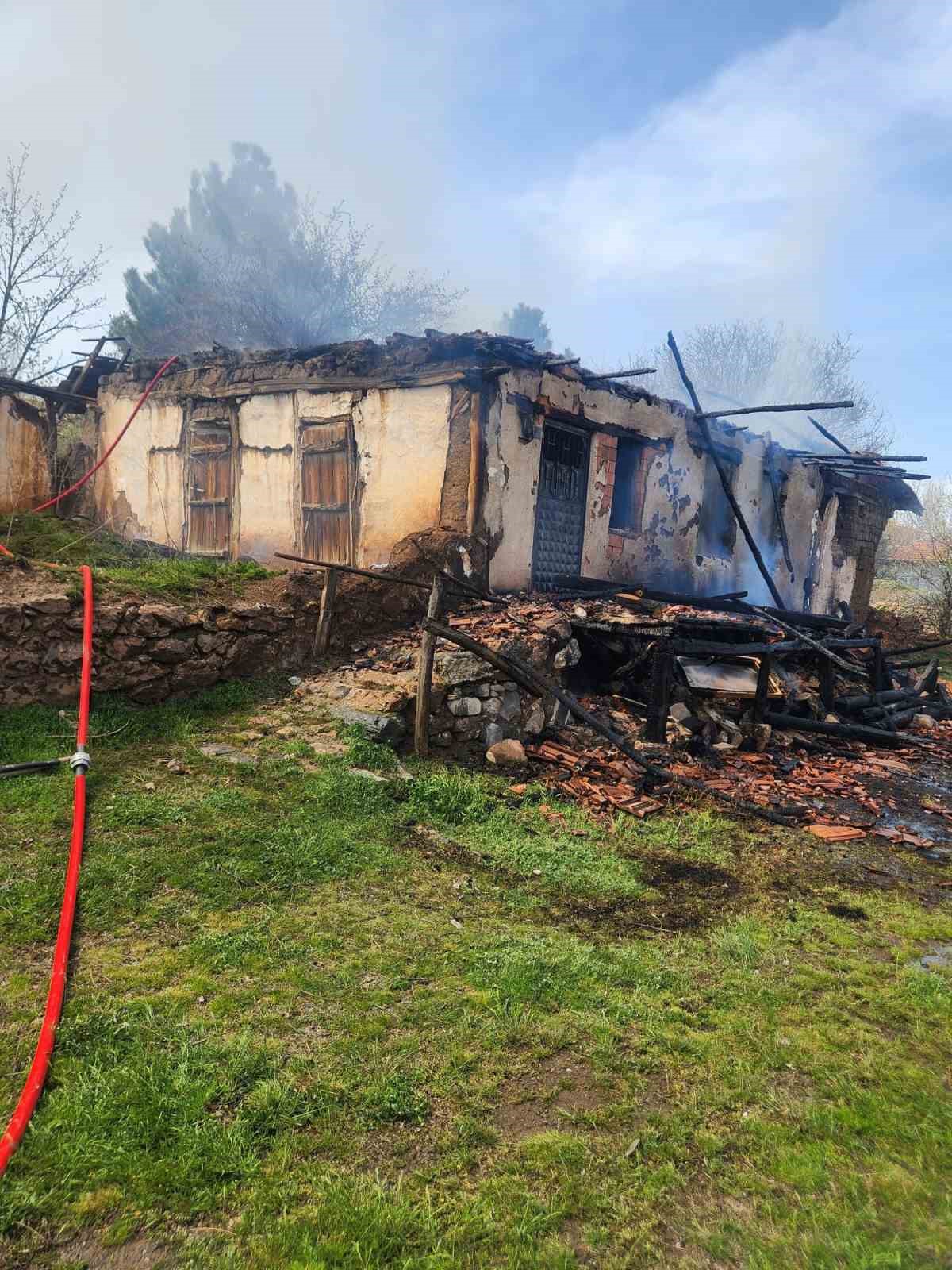 corumda-metruk-ev-yangini