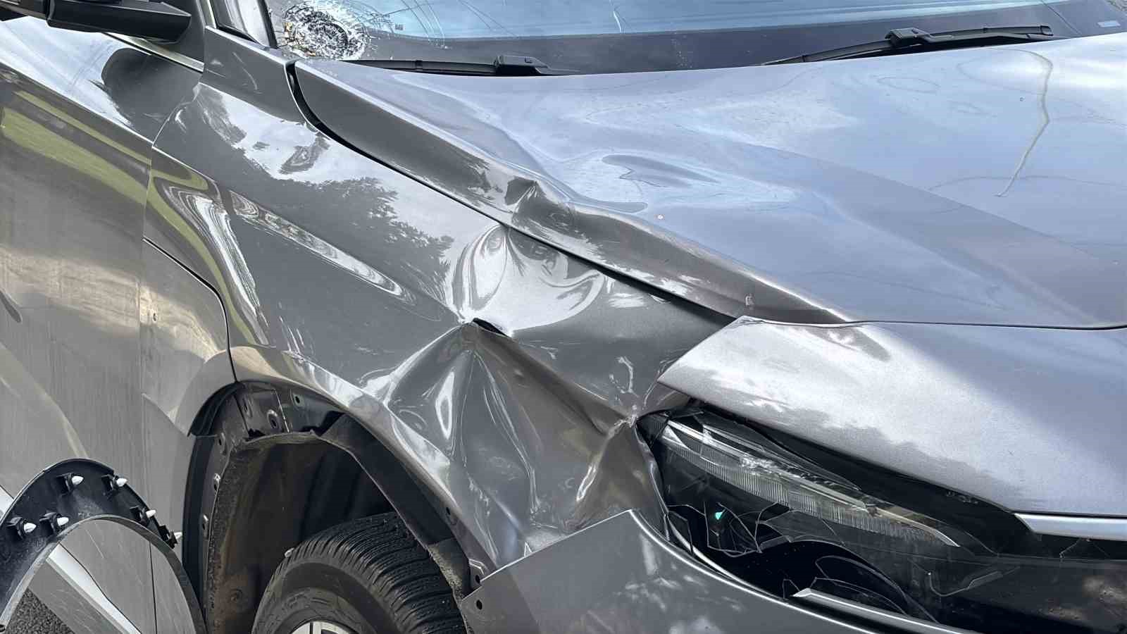 d-100de-karsiya-gecmek-isterken-cipin-carptigi-yasli-adam-agir-yaralandi