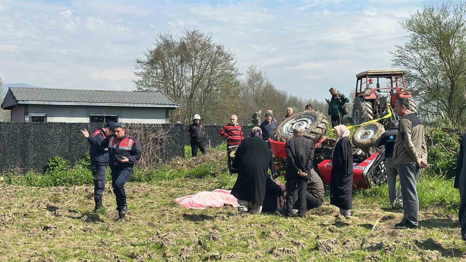 devrilen-traktorun-altinda-kalarak-hayatini-kaybetti