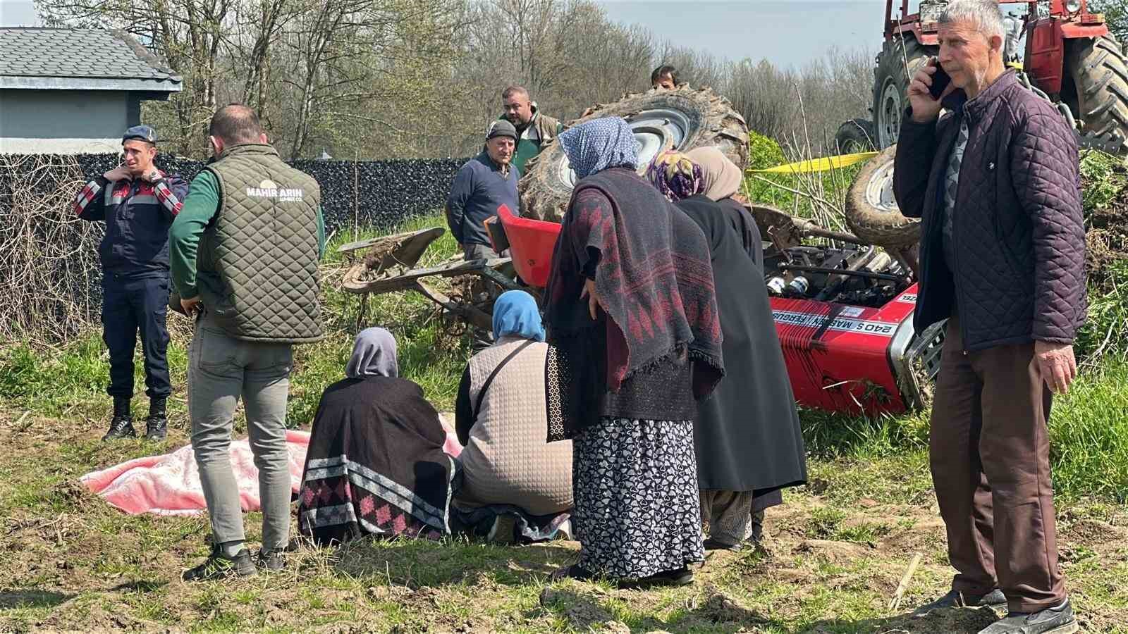 devrilen-traktorun-altinda-kalarak-hayatini-kaybetti