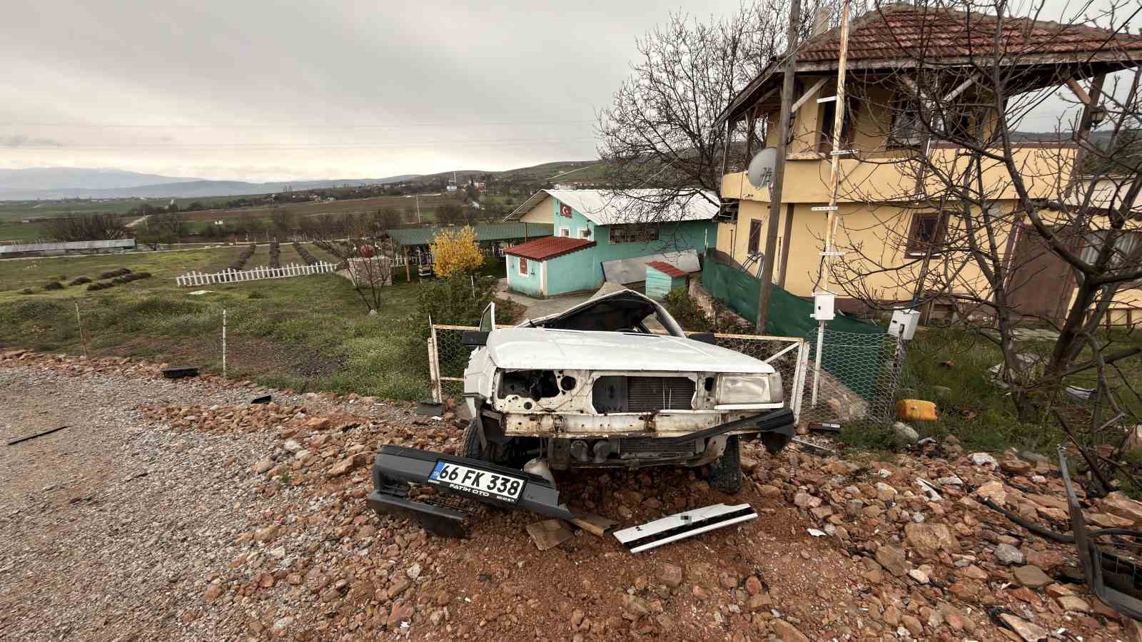 elektrik-diregine-carpan-otomobil-hurdaya-dondu