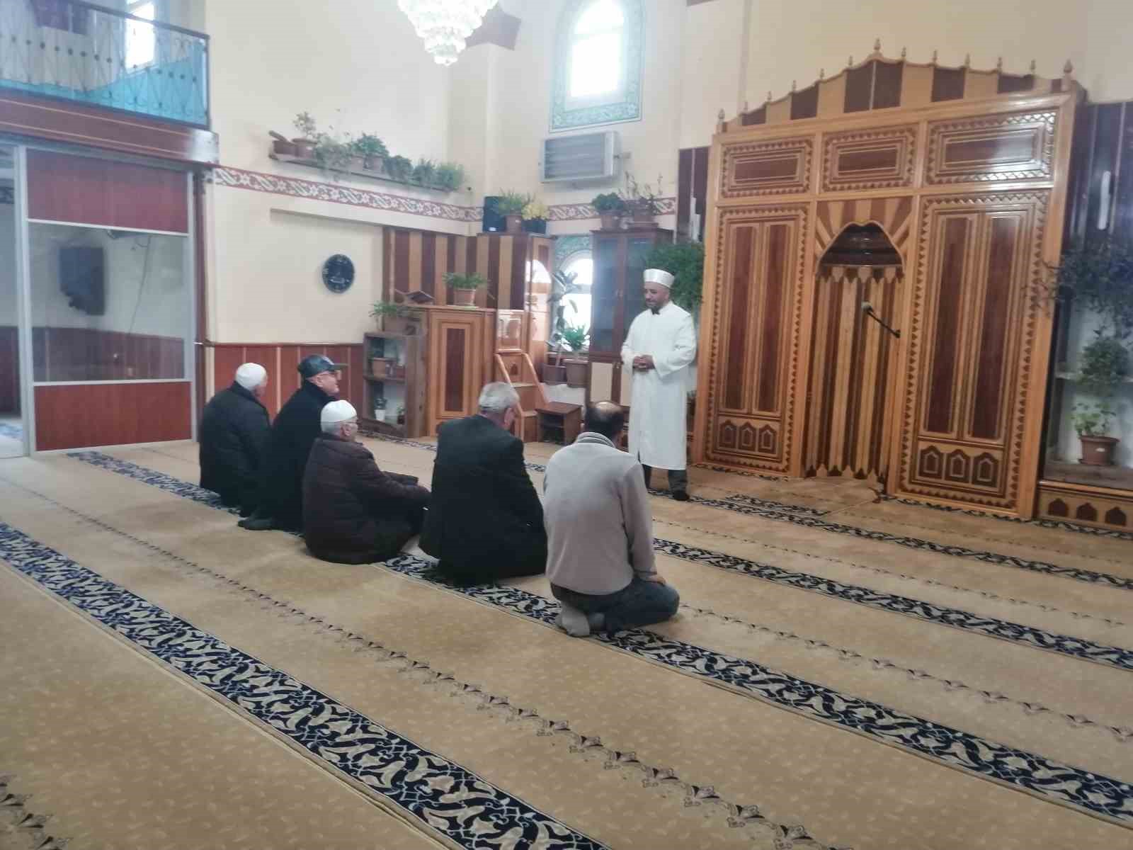 hurafeye-karsiydi-adina-acilan-sahte-hesapla-hurafe-pazarlandi