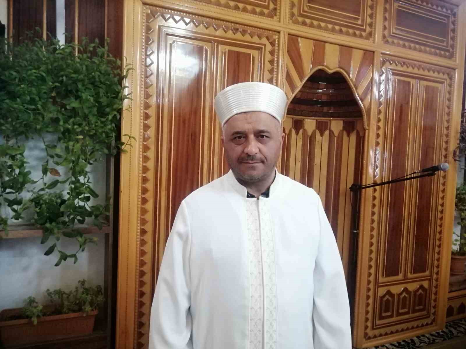 hurafeye-karsiydi-adina-acilan-sahte-hesapla-hurafe-pazarlandi