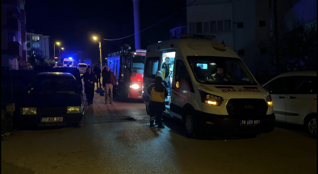 karabukte-kadin-eski-esini-bicakla-yaraladi