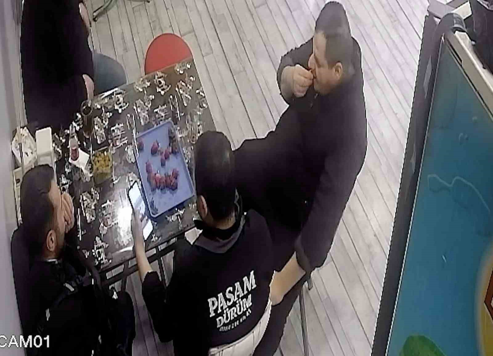 nefes-borusuna-cilek-takilan-doner-ustasini-kurye-kurtardi