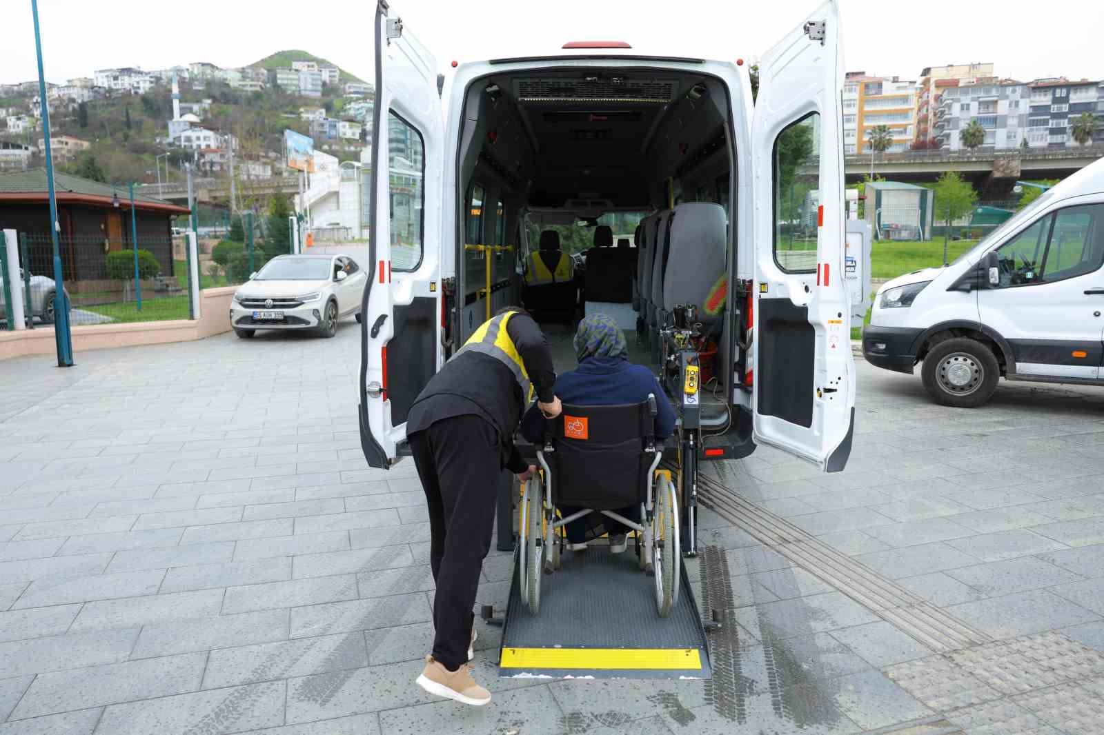 samsunda-engelsiz-turizm-otobusu-hizmette