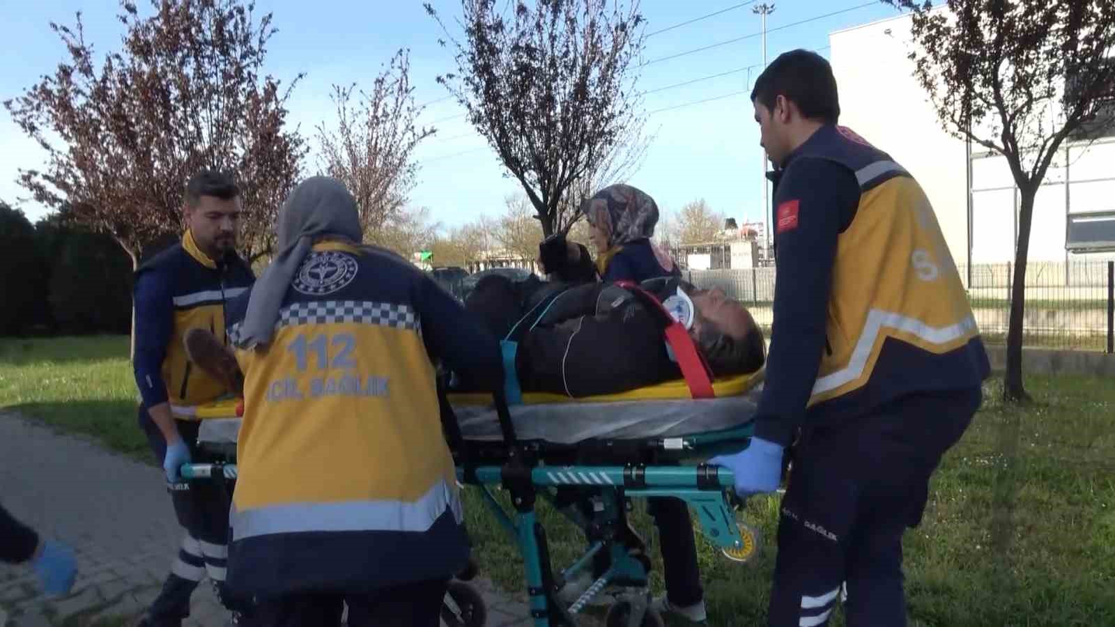 samsunda-motosiklet-ile-elektrikli-scooter-carpisti-2-yarali