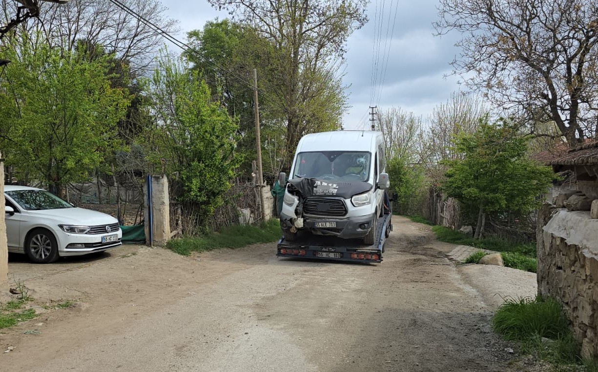 Yaralıların taşınması sırasında bir anlık görüntü