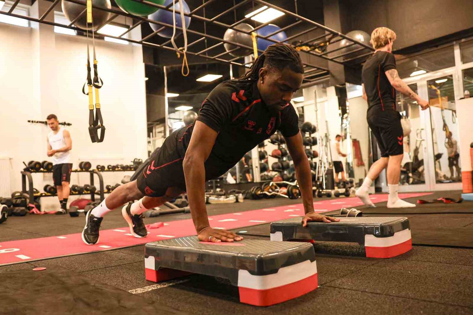 samsunsporda-trabzonspor-macinin-hazirliklari-basladi