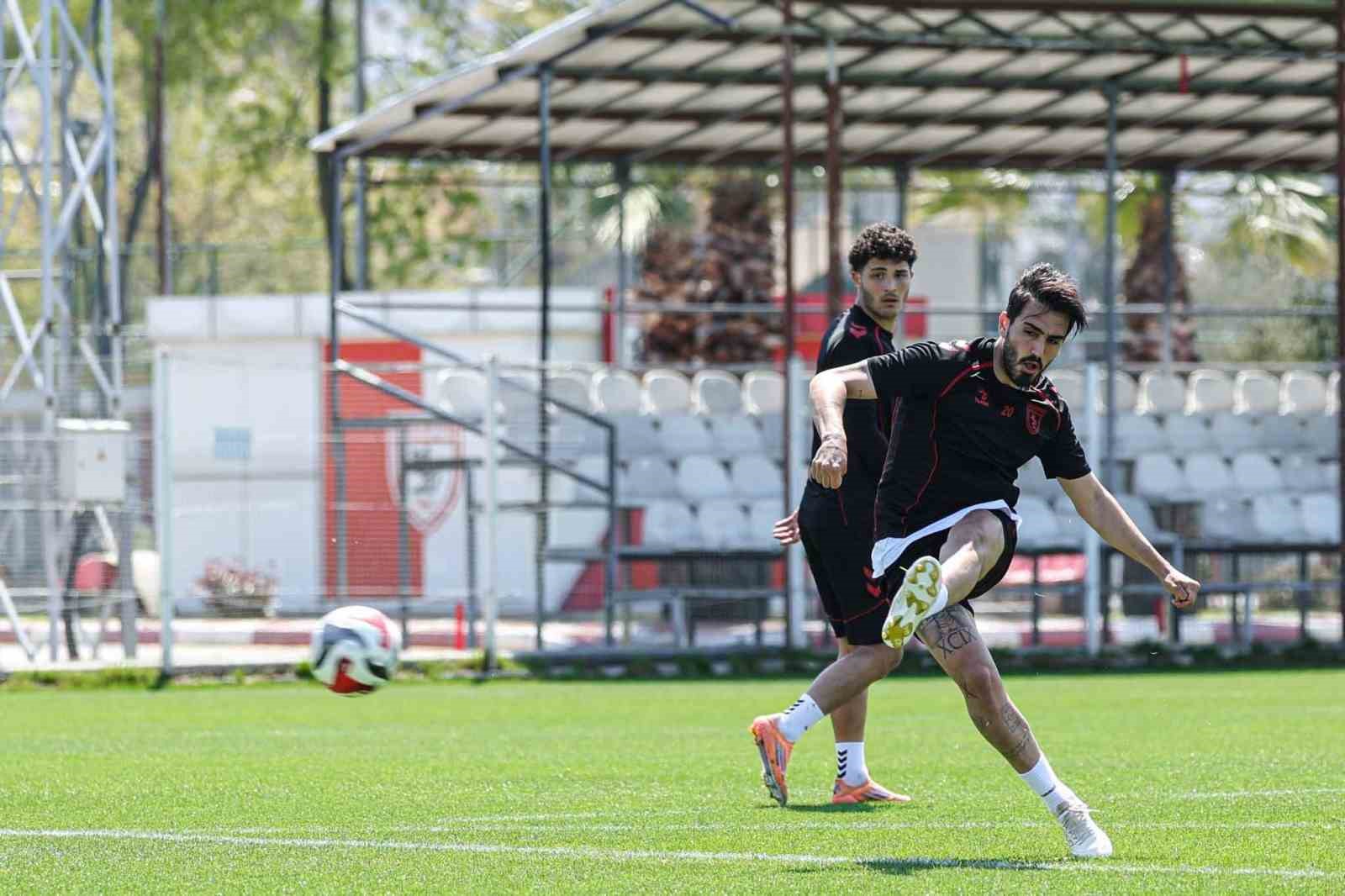 samsunsporda-trabzonspor-macinin-hazirliklari-basladi