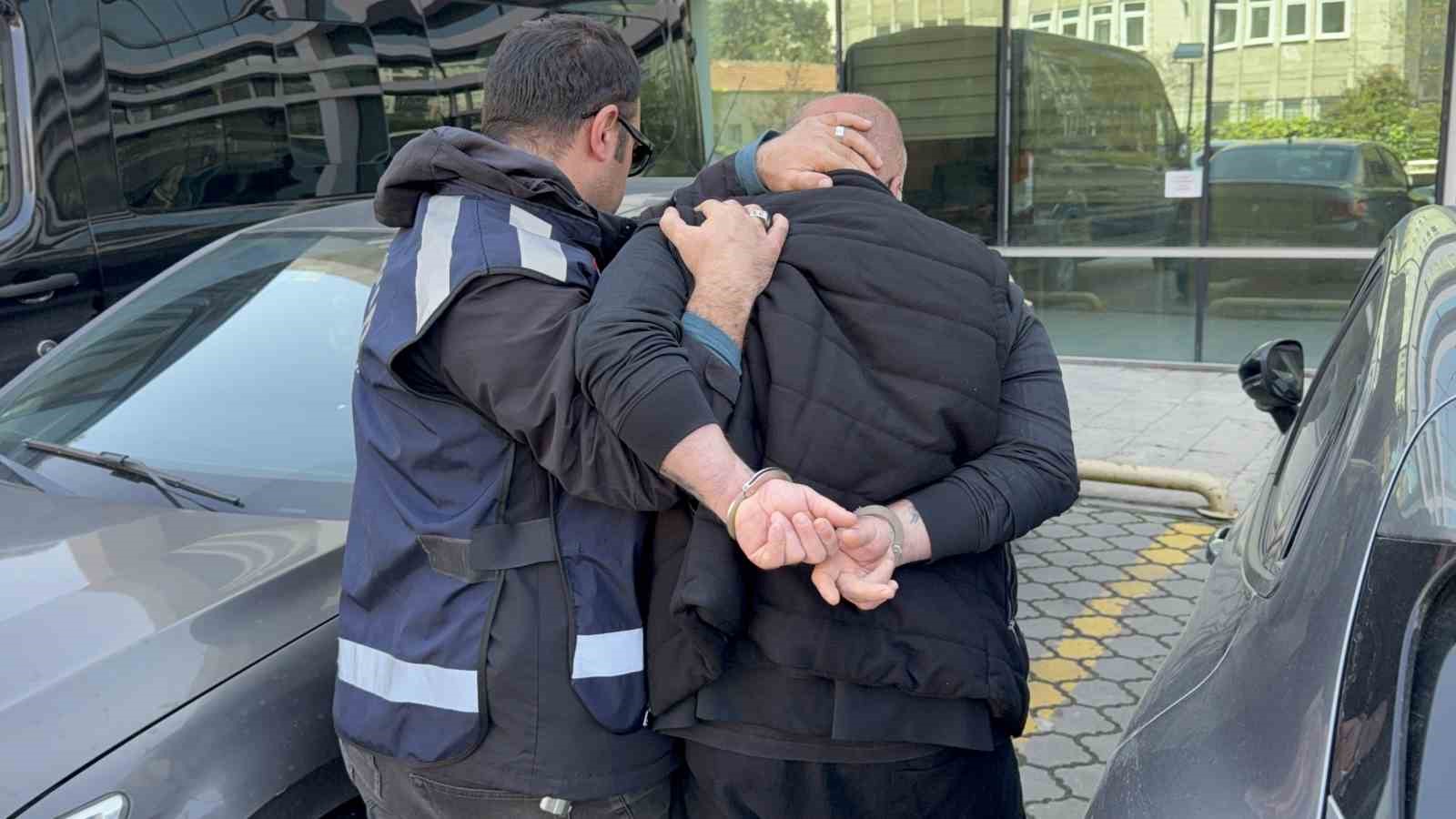 silahla-yaralamadan-aranan-sahis-celik-yelekle-yakalandi