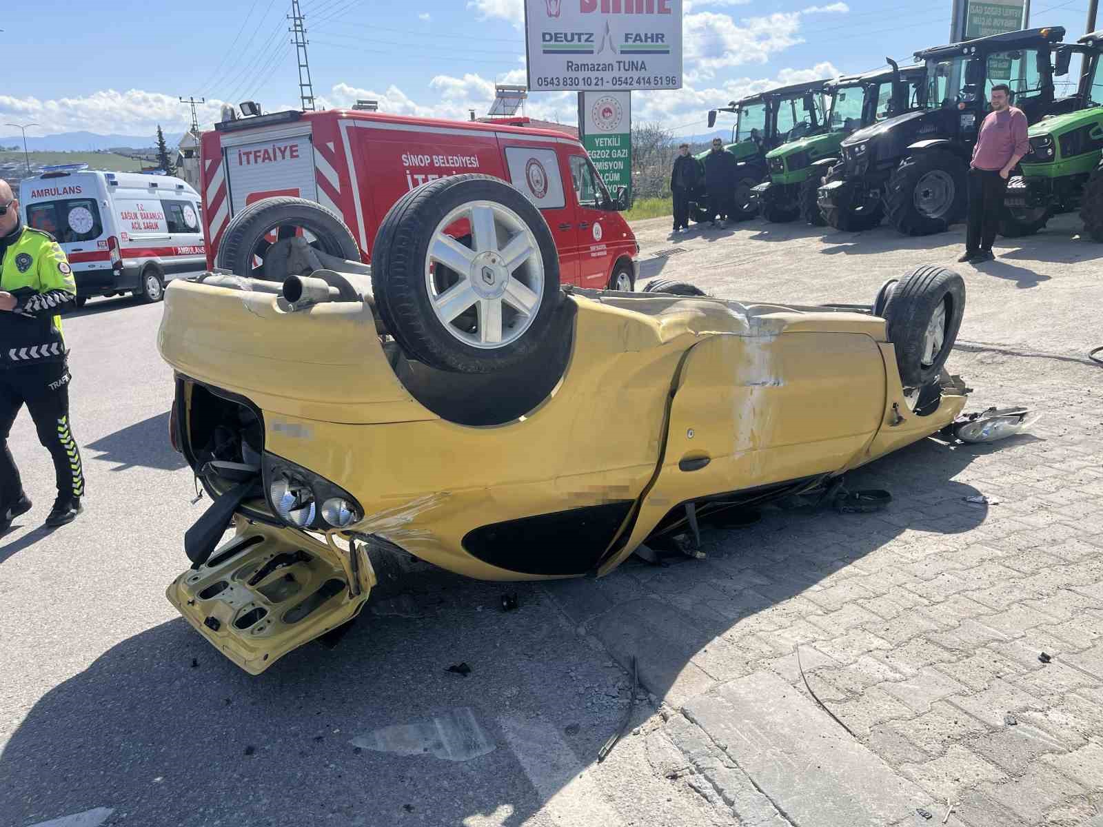 sinopta-kontrolden-cikan-otomobil-takla-atti-1-yarali