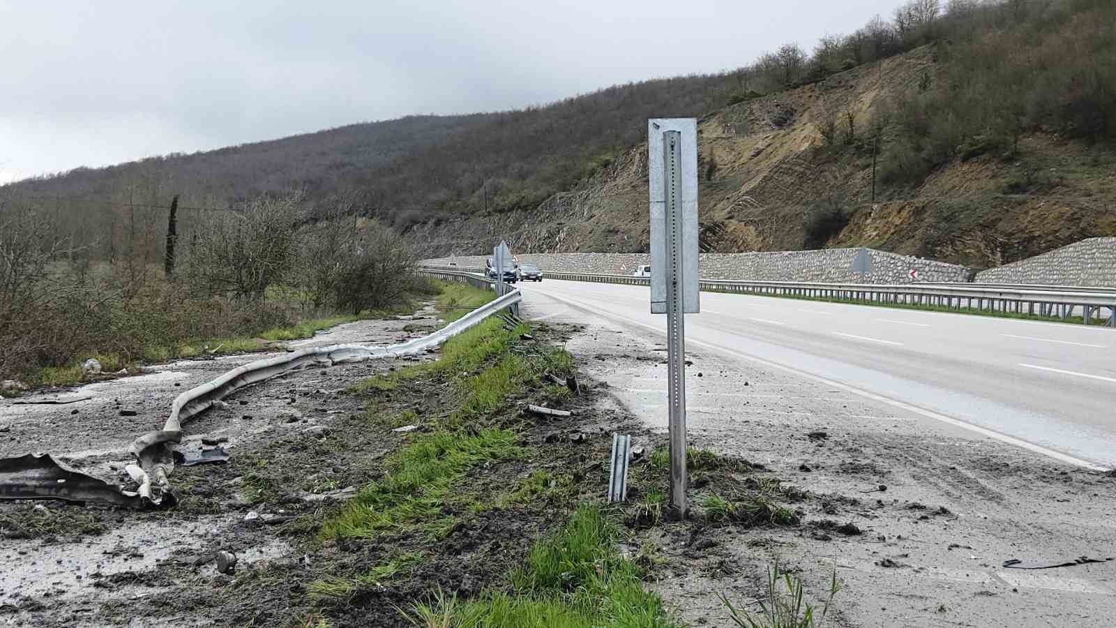 tir-makasladi-surucu-yaralandi