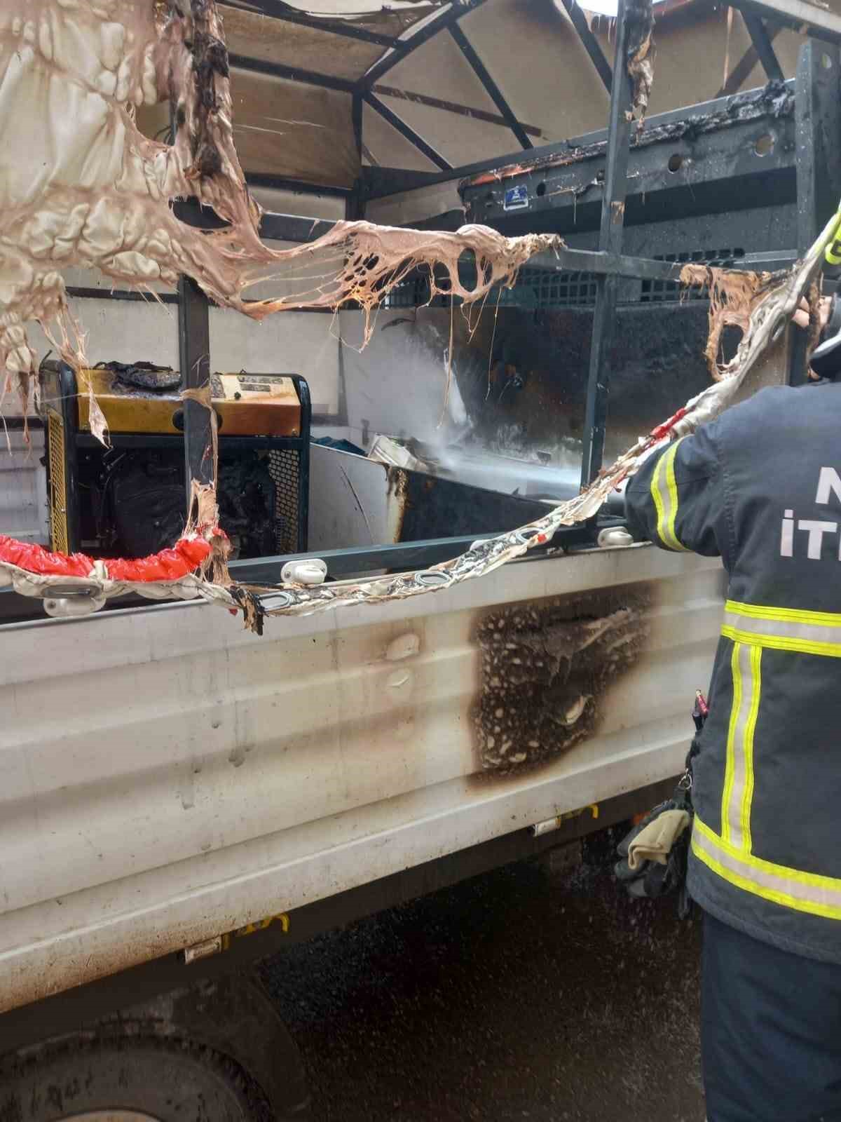 tokatta-jeneratorden-cikan-kivilcim-araci-yakti