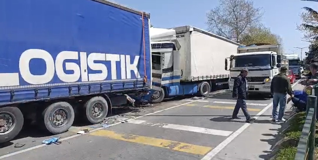 trabzonda-zincirleme-kaza-ucuz-atlatildi