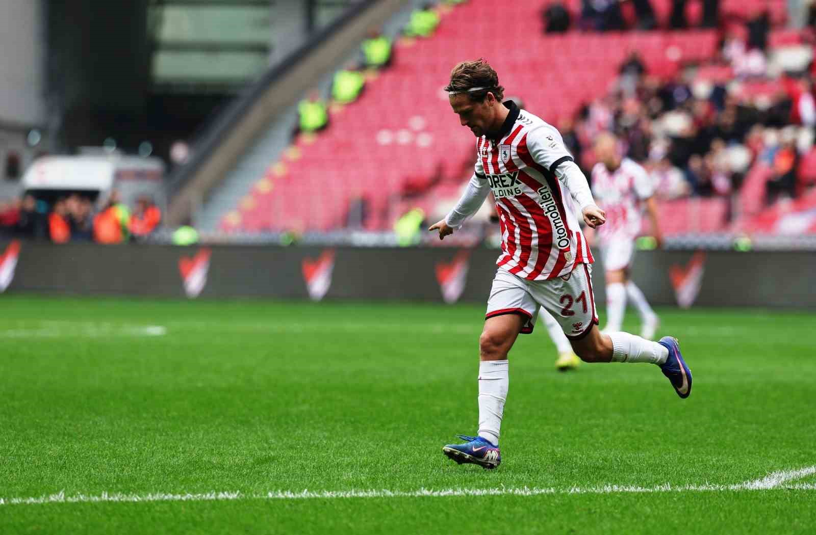 trendyol-super-lig-samsunspor-1-konyaspor-1-ilk-yari