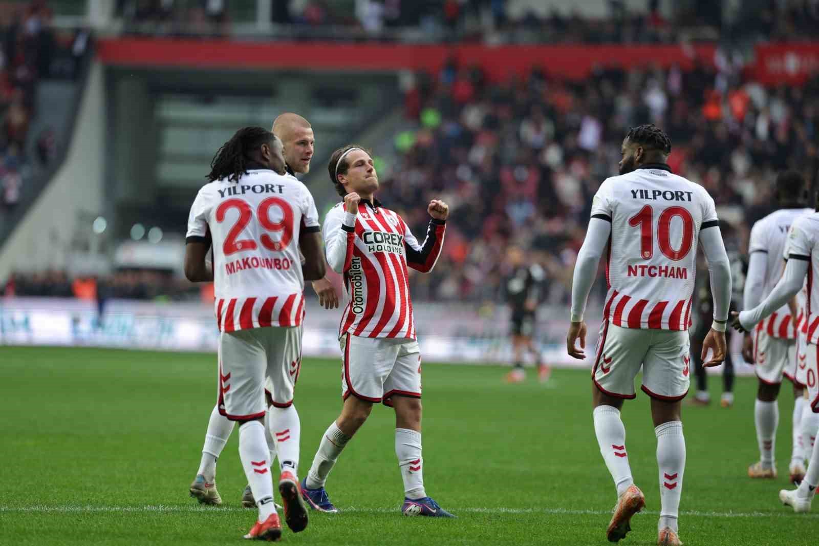 trendyol-super-lig-samsunspor-2-besiktas-1-mac-sonucu