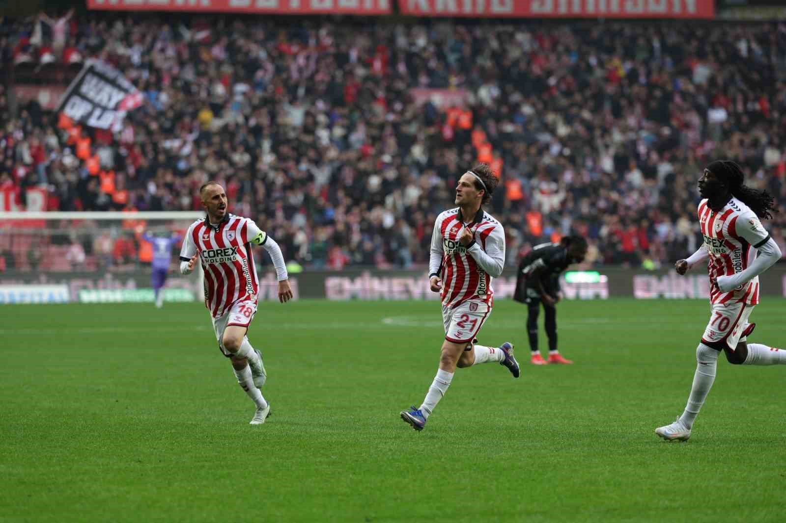 trendyol-super-lig-samsunspor-2-besiktas-1-mac-sonucu