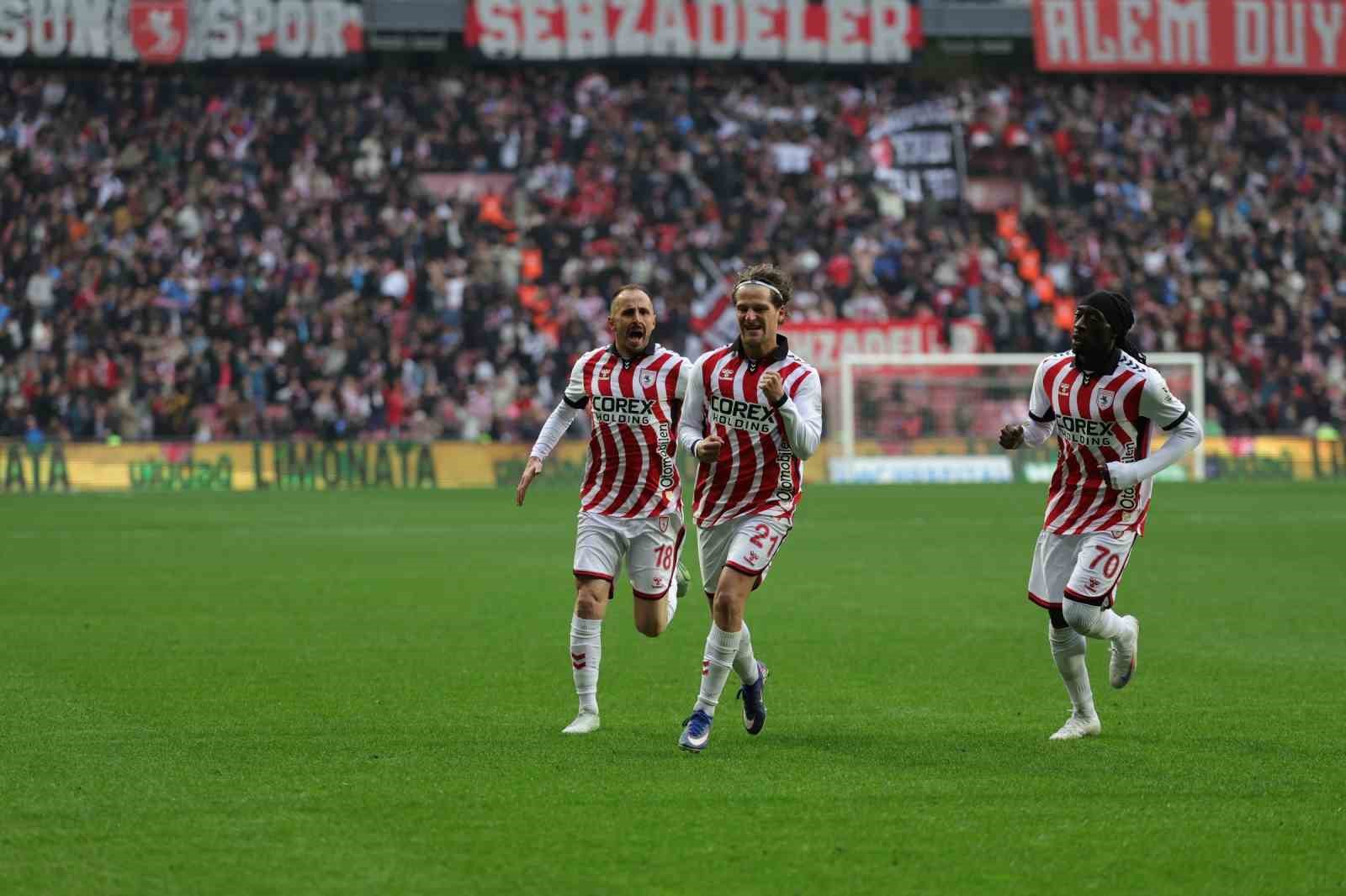 trendyol-super-lig-samsunspor-2-besiktas-1-mac-sonucu