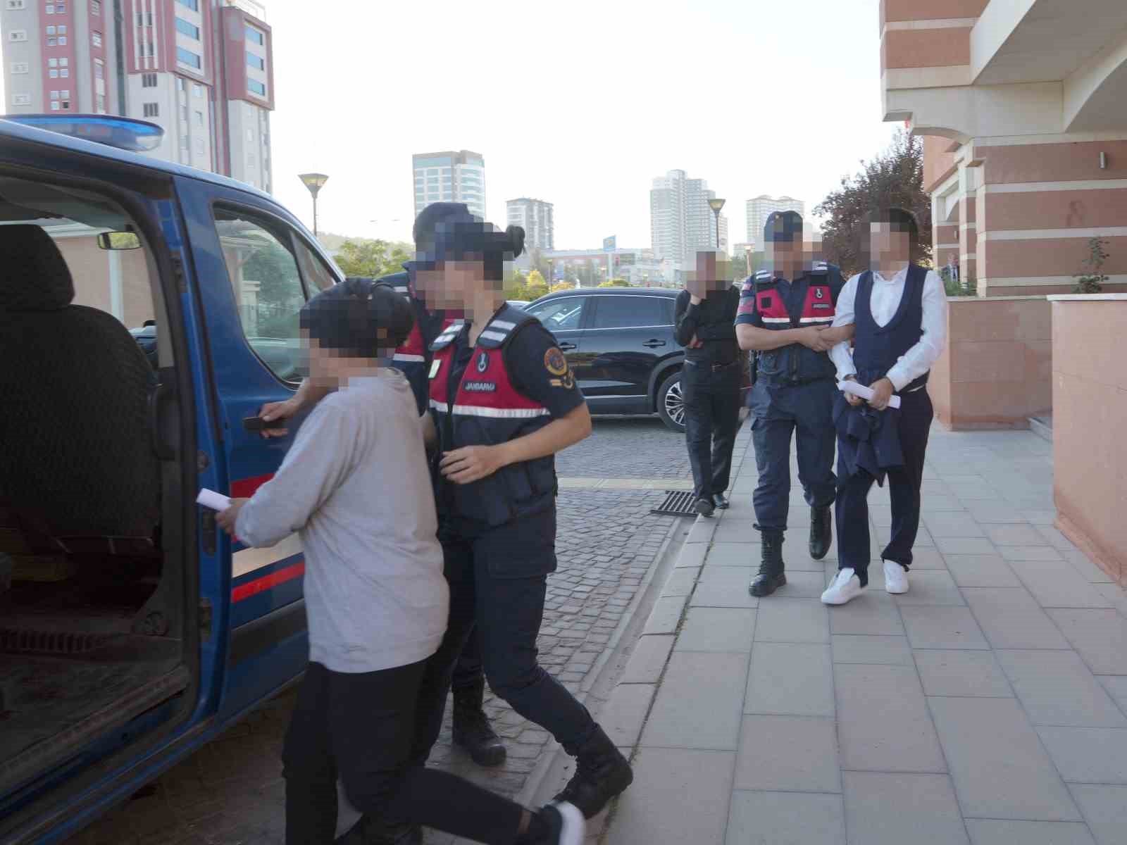 Uyuşturucu sevkiyatı yapan kadın