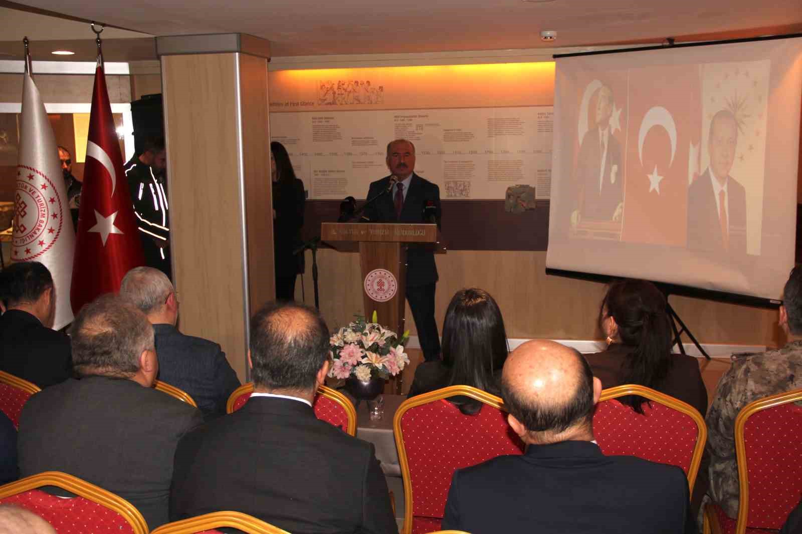 vatandas-bulmustu-hititlerin-en-kucuk-boyutlu-firtina-tanrisi-heykelcigi-ilk-kez-sergileniyor