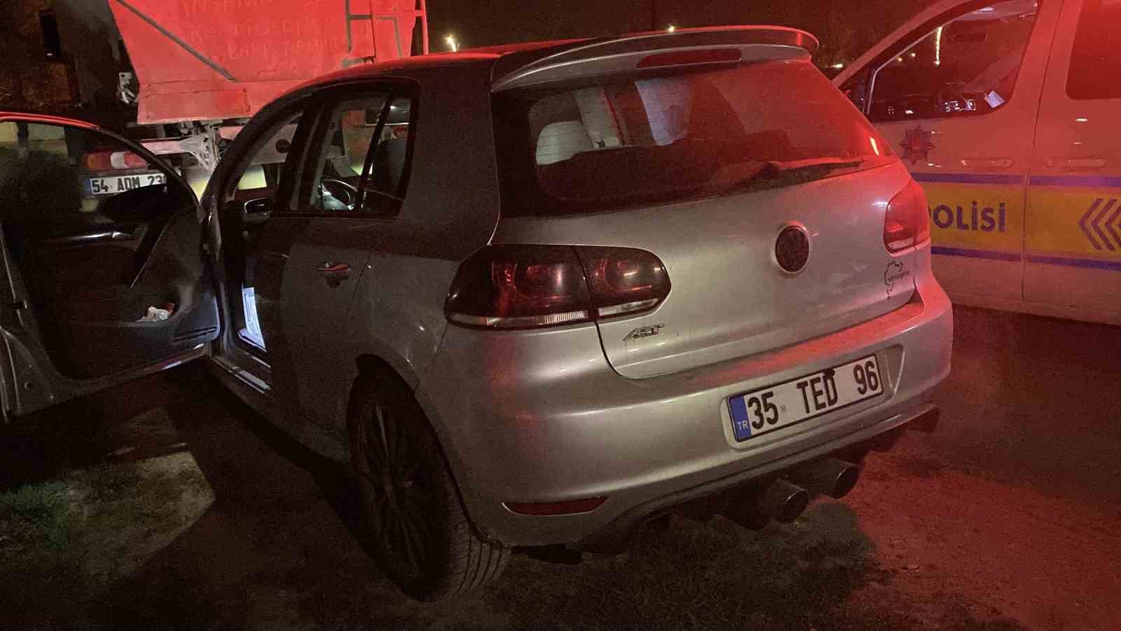 vatandaslarin-ihbari-uzerine-yakalandi-abarti-egzozlu-arac-trafikten-men-edildi